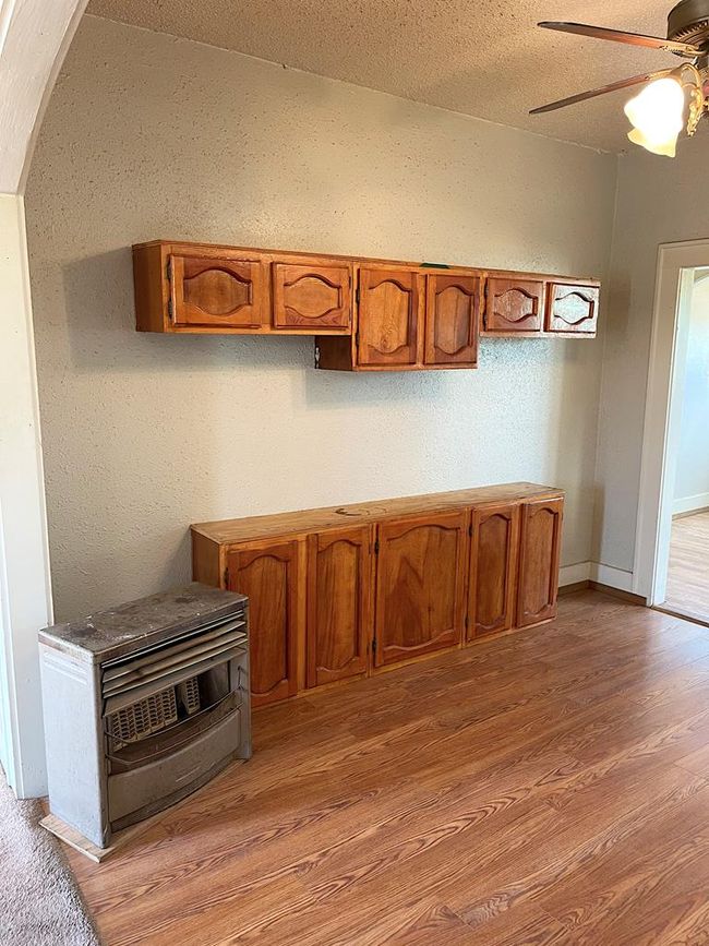 501 E 15 Th St, House other with 2 bedrooms, 1 bathrooms and 2 parking in Big Spring TX | Image 12