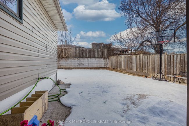280 Cranbrook Dr, House other with 5 bedrooms, 2 bathrooms and 6 parking in Hamilton ON | Image 18