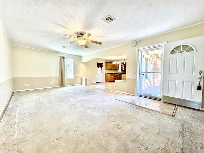 16289 W 810 Rd, House other with 4 bedrooms, 2 bathrooms and null parking in Tahlequah OK | Image 12