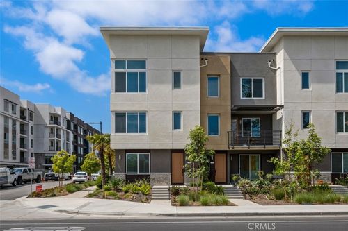 151 Steely, Irvine, CA, 92614 | Card Image