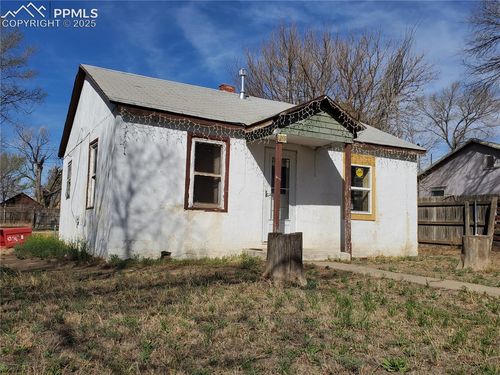 102 S 12th St, Lamar, CO, 81052-2633 | Card Image