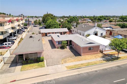 10016 California Ave, South Gate, CA, 90280-6078 | Card Image