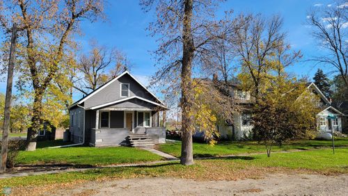 106 1st St, Wolverton, MN, 56594-4005 | Card Image