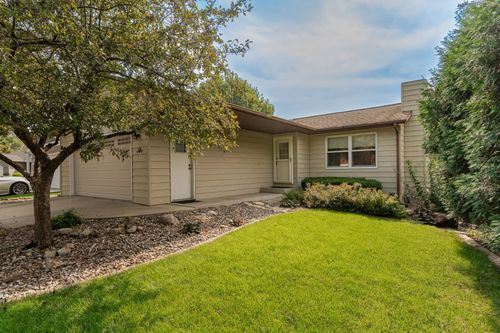 624 33rd Street Ln Nw, Rochester, MN, 55901-6961 | Card Image
