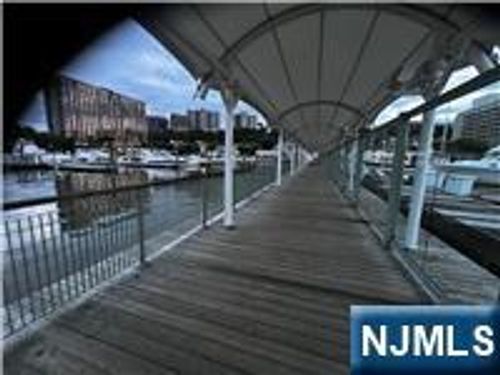 414 Lafayette Ave, Cliffside Park, NJ, 07010-2024 | Card Image