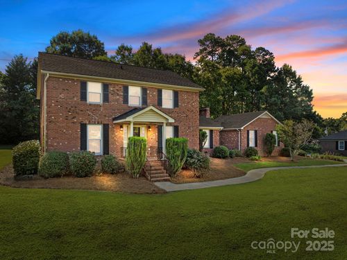 1202 Pineview St, Albemarle, NC, 28001-3047 | Card Image