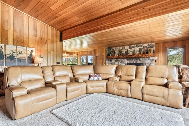 14060 Deerfield Rd, House other with 4 bedrooms, 4 bathrooms and 12 parking in Mccall ID | Image 22