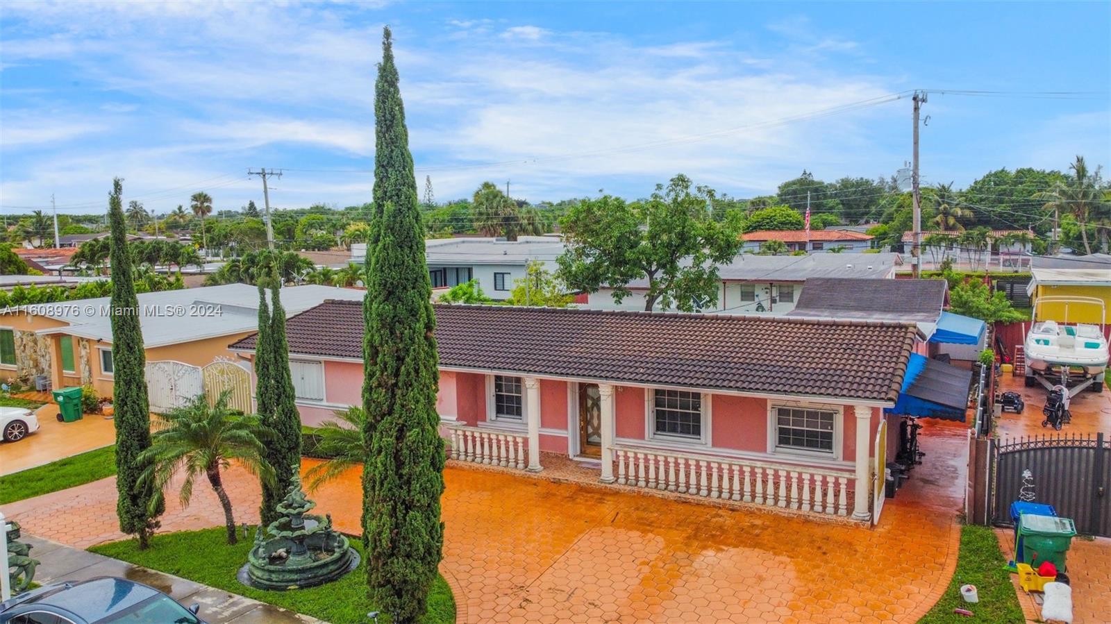 169th Ter, Hialeah, FL 33015
