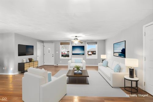 827 Country Ln, Anderson, IN, 46013-1531 | Card Image