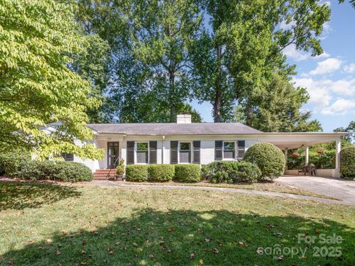 3125 Loma Ln, Charlotte, NC, 28205-3132 | Card Image