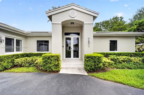 7571 Sw 148th Ter, Palmetto Bay, FL, 33158-2162 | Card Image