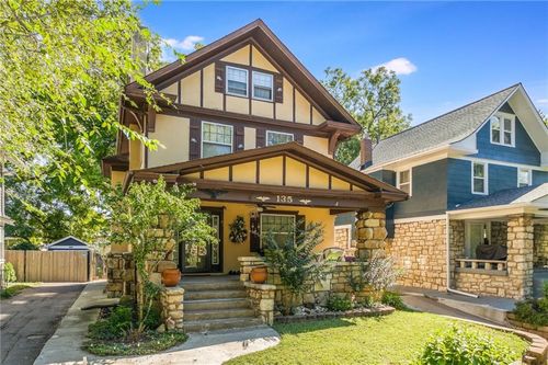 135 Elmwood Ave, Kansas City, MO, 64123-1830 | Card Image