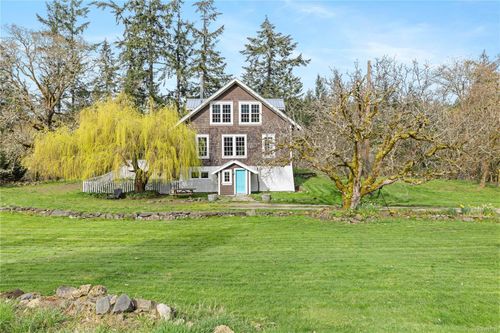 301 Epron Rd, Salt Spring, BC, V8K2B4 | Card Image