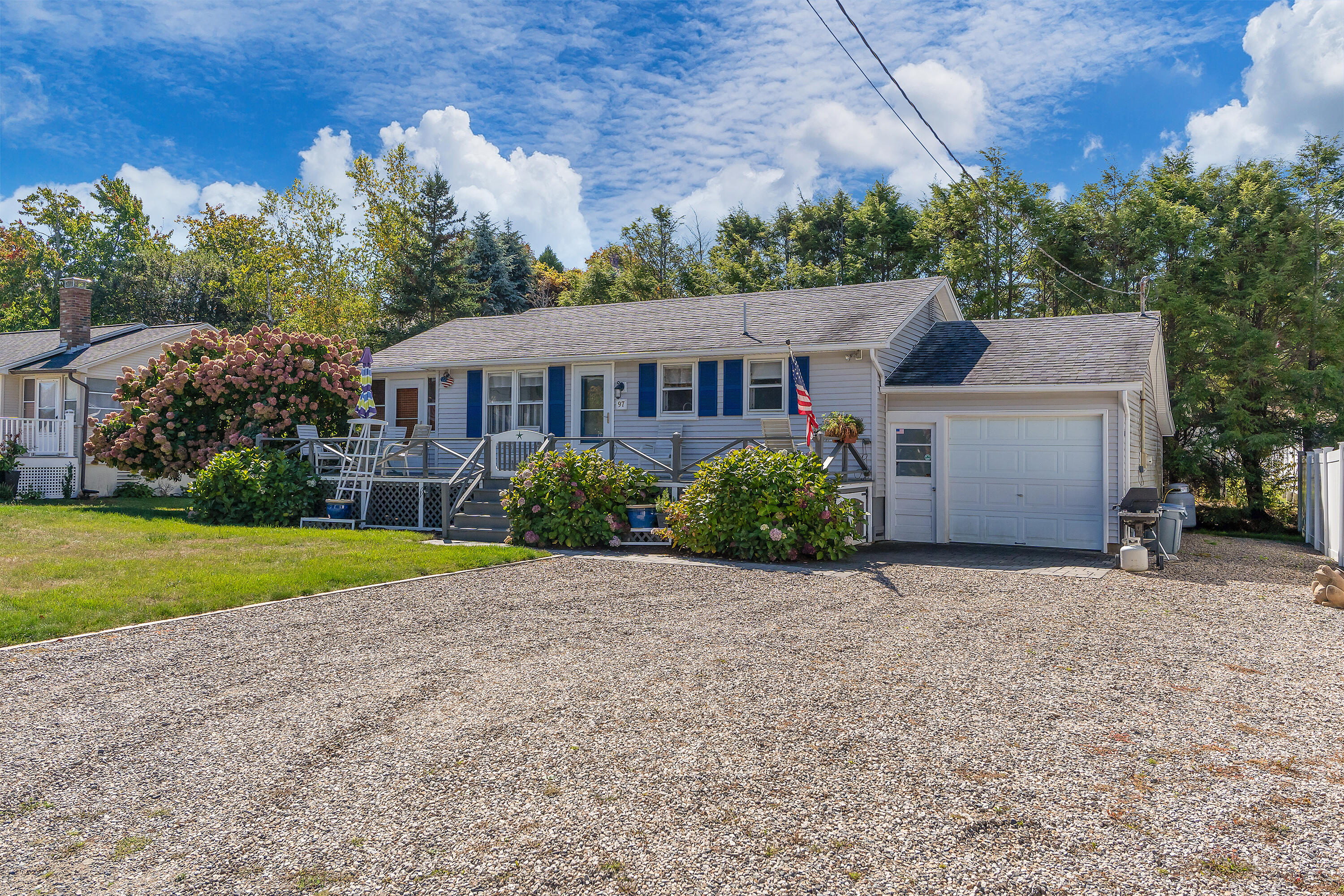 Cycad Ave, York, ME 03909