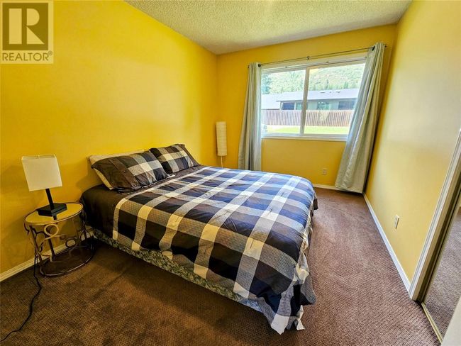 837 9 Th St, House other with 3 bedrooms, 2 bathrooms and 4 parking in Montrose BC | Image 11