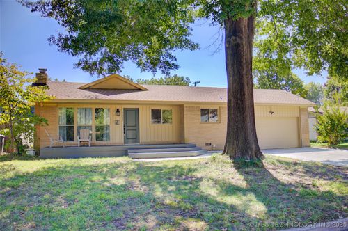 1562 60th St, Tulsa, OK, 74105-8010 | Card Image