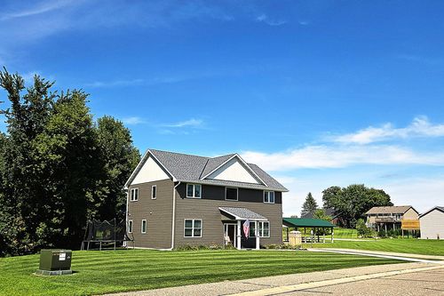 864 Beech Ln S, Annandale, MN, 55302-3492 | Card Image
