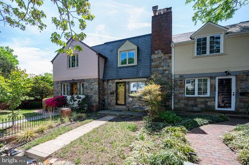 708 Chetworth Pl, ALEXANDRIA, VA, 22314-1211 | Card Image