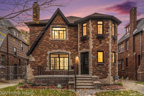 3784 Cortland St, Detroit, MI, 48206-1006 | Card Image