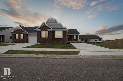 1437 Luxington Dr, Lapeer, MI, 48446-1272 | Card Image