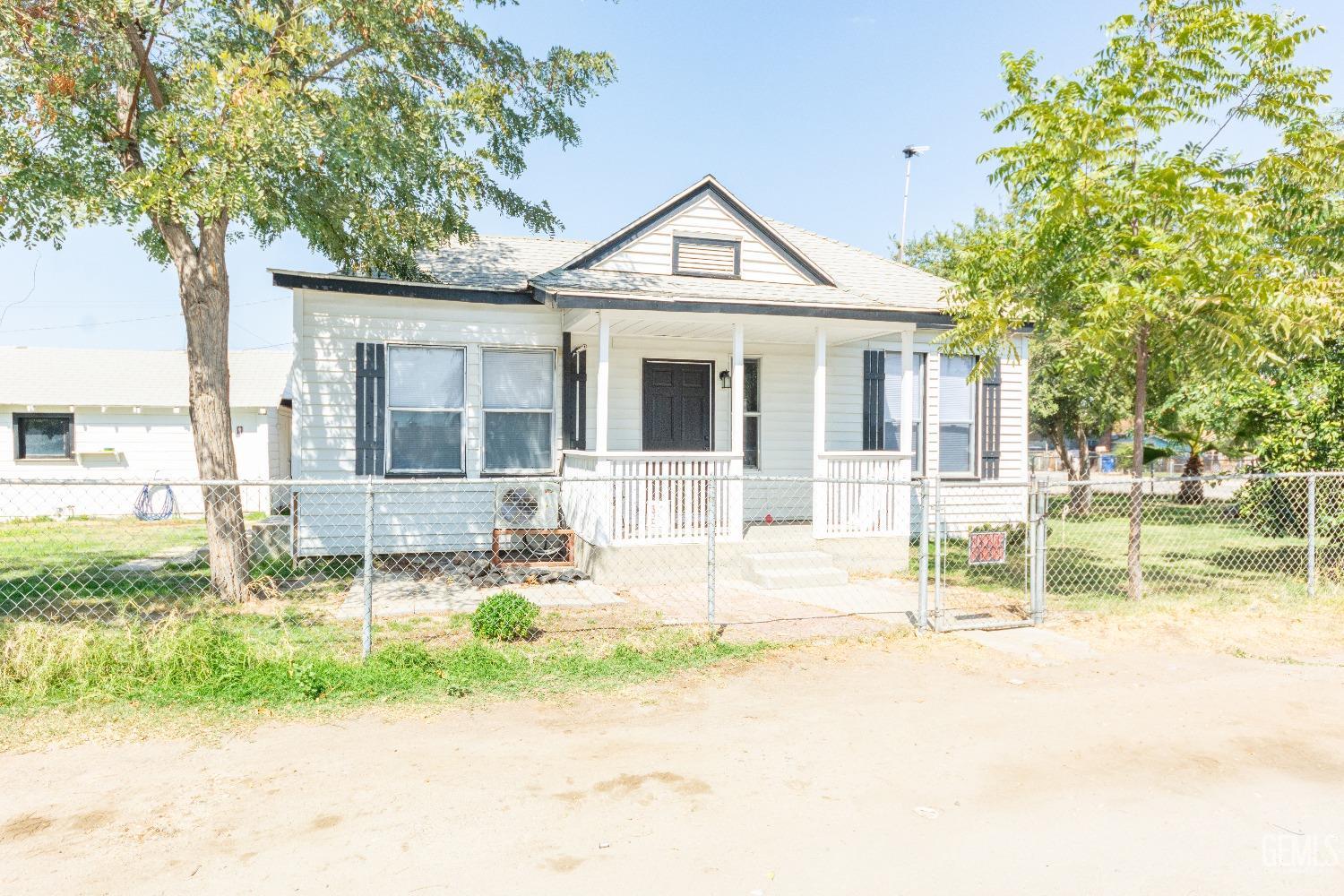 Higgins Dr, Bakersfield, CA 93308