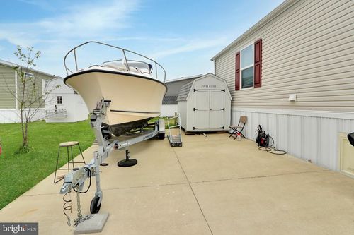 38362 Squirrel Rd, OCEAN VIEW, DE, 19970-9112 | Card Image