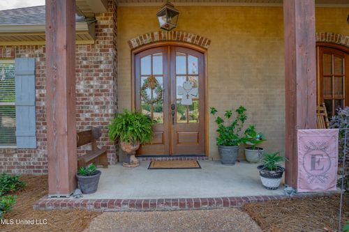 636 Hidden Hills Crossing, Brandon, MS, 39047 | Card Image