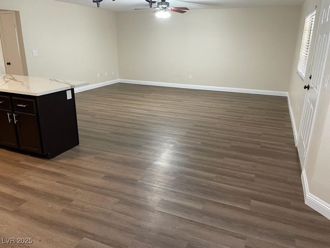 UNIT-1078 - 8410 Eldora Ave, Condo with 2 bedrooms, 2 bathrooms and null parking in Las Vegas NV | Image 8