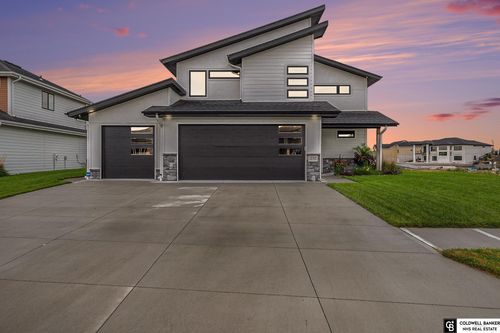 28569 Jessie Cir, Valley, NE, 68064-1678 | Card Image