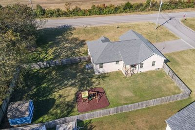 704 Rutherford Ln, House other with 3 bedrooms, 2 bathrooms and 2 parking in Columbia TN | Image 2