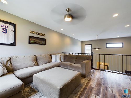 7300 S Audie Ave Avenue, Sioux Falls, SD, 57108 | Card Image