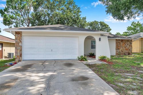 2585 Ridge Ln, PALM HARBOR, FL, 34684-1527 | Card Image