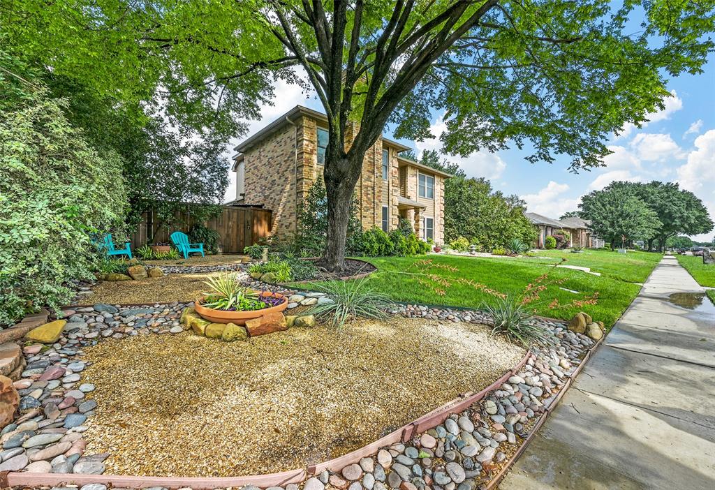Vista Dr, Lewisville, TX 75067