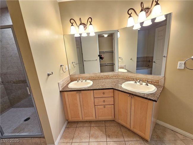 219 - 2455 W Serene Ave, Condo with 2 bedrooms, 3 bathrooms and null parking in Las Vegas NV | Image 15