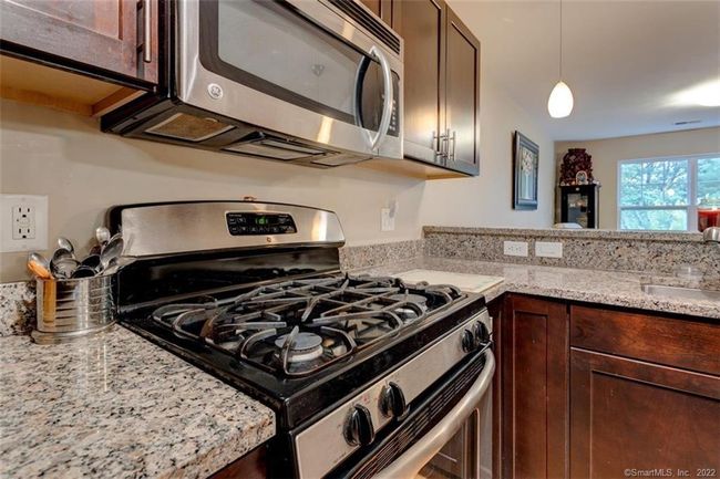 UNIT-405 - 26 Schoolhouse Dr, Condo with 2 bedrooms, 2 bathrooms and null parking in West Hartford CT | Image 10