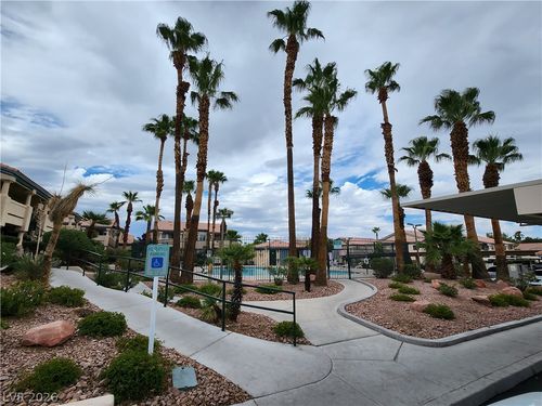 1071-8410 Eldora Ave, Las Vegas, NV, 89117-2676 | Card Image