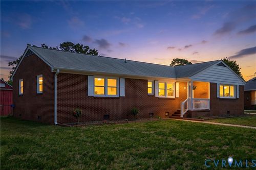 121 Sherwood Dr, Colonial Heights, VA, 23834-1235 | Card Image
