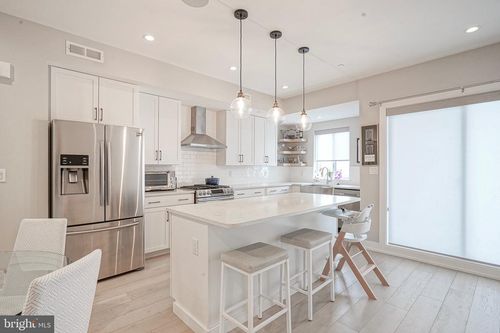 2016 Blair St, PHILADELPHIA, PA, 19125-1917 | Card Image