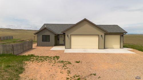 22905 Gateway Dr, Box Elder, SD, 57719-8033 | Card Image