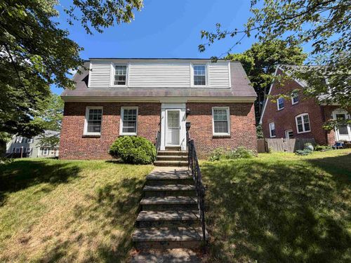 648 Kearsarge Way, Portsmouth, NH, 03801 | Card Image