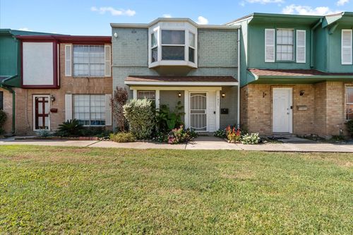 1025 Willow Oaks Cir, Pasadena, TX, 77506-5133 | Card Image