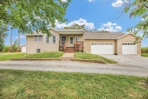 730 E County Road 750 N, Tuscola, IL, 61953-7549 | Card Image