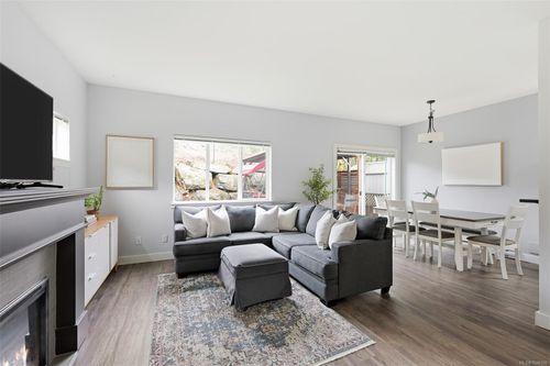 1184 Parkdale Creek Gdns, Langford, BC, V9B4G9 | Card Image