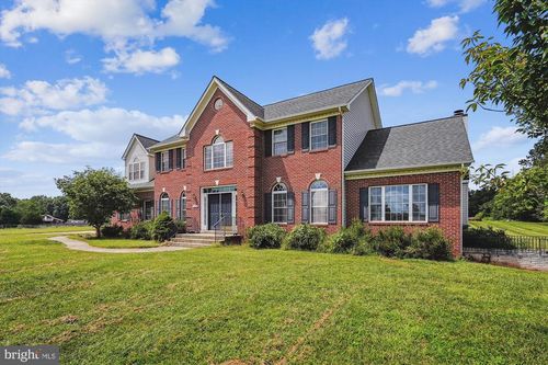 10722 Parkgate Dr, NOKESVILLE, VA, 20181-2922 | Card Image