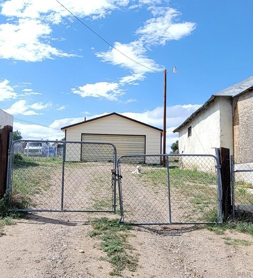 620 W 4th St, Walsenburg, CO, 81089-1952 | Card Image