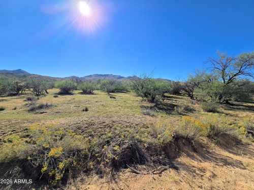 44-44 W Traveler Way, Congress, AZ, 85332 | Card Image