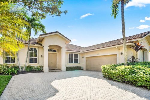 1366 Crossbill Ct, Weston, FL, 33327-2375 | Card Image