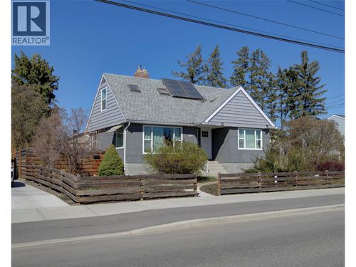 1505 32 Ave, Vernon, BC, V1T2H9 | Card Image
