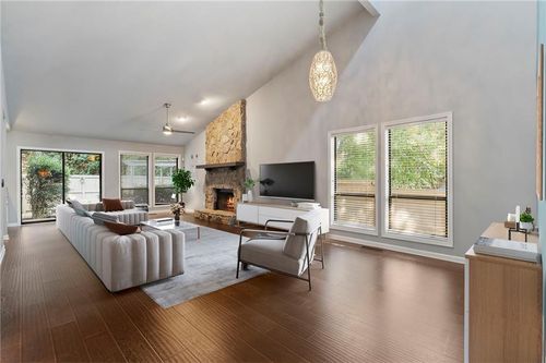 3000 Sawtooth Cir, Alpharetta, GA, 30022-5400 | Card Image