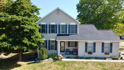 381 Arbor Ridge, House other with 3 bedrooms, 2 bathrooms and null parking in Benton Harbor MI | Image 2